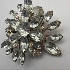 Estate Brooch Prong Set Clear Marquise Rhinestones Fleur De Lis 2” Vintage